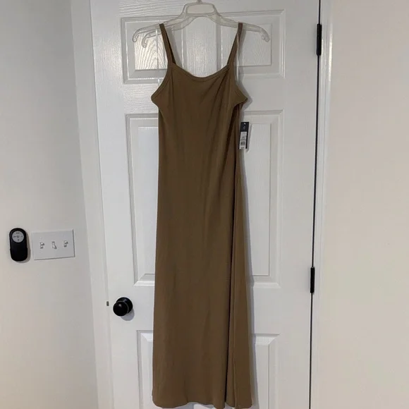 Universal Thread Elegant Tan Maxi Dress - Picture 1 of 3